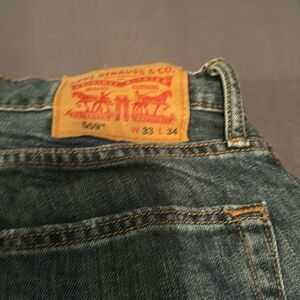 Levi 559 in medium blue are in like new condition!!! 2 available